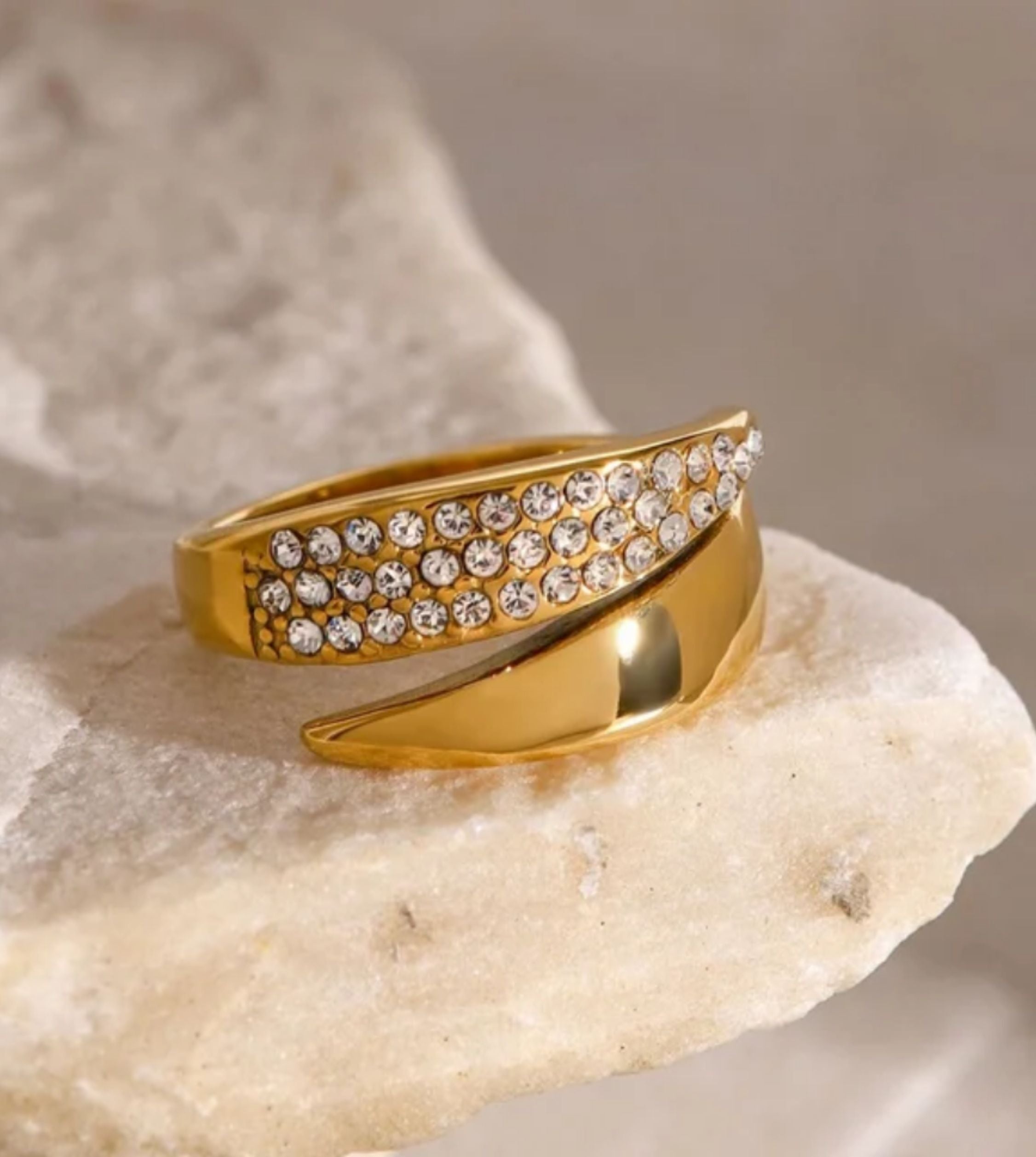 Shimmer Curve Ring