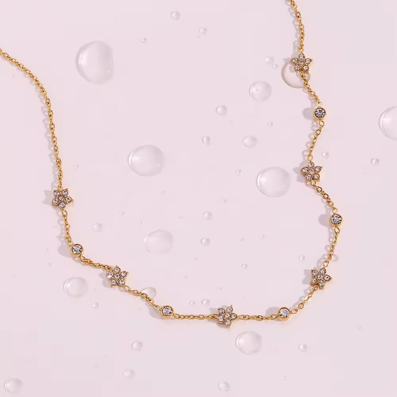 Lila | Zircon Flower Necklace