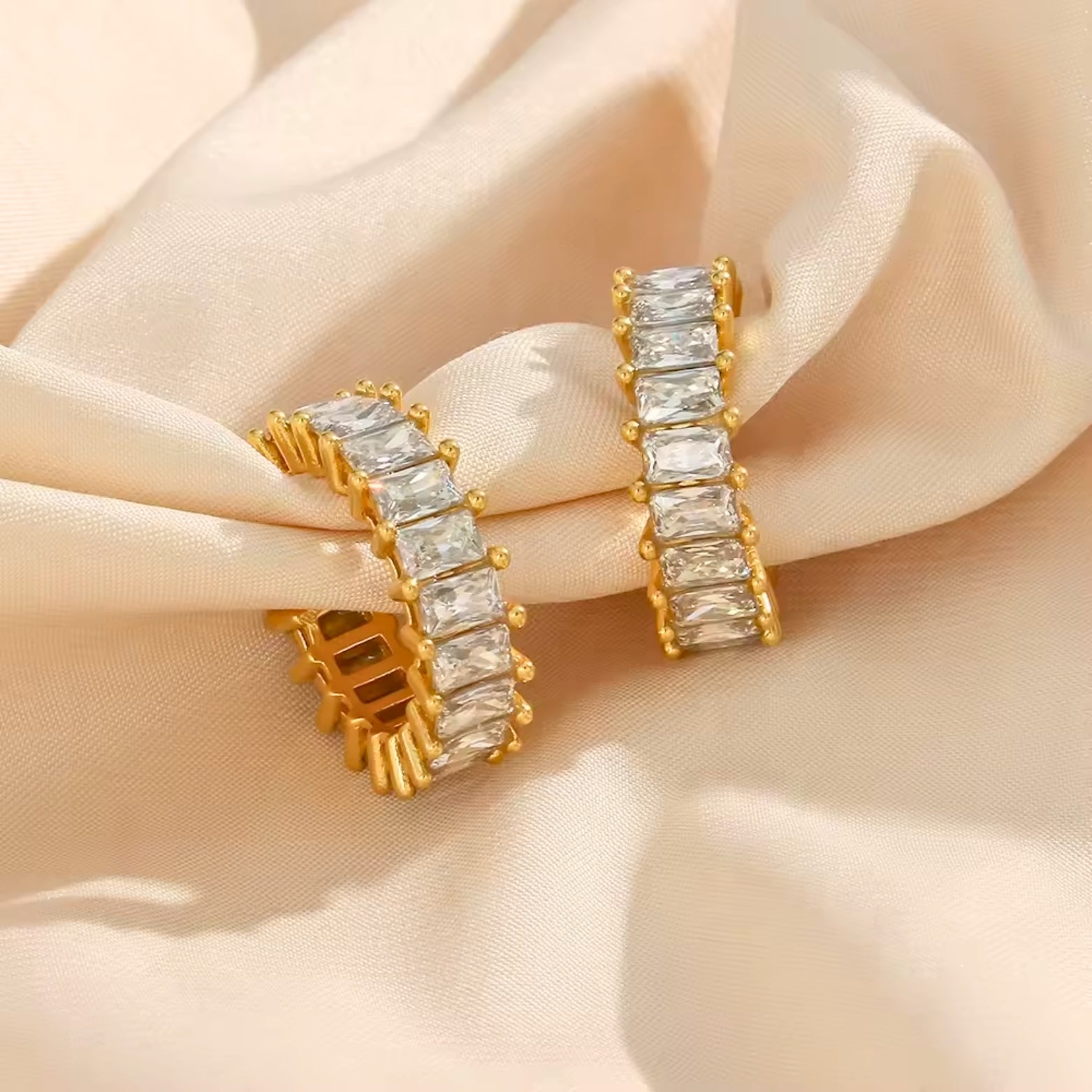 Evelyn Hoops
