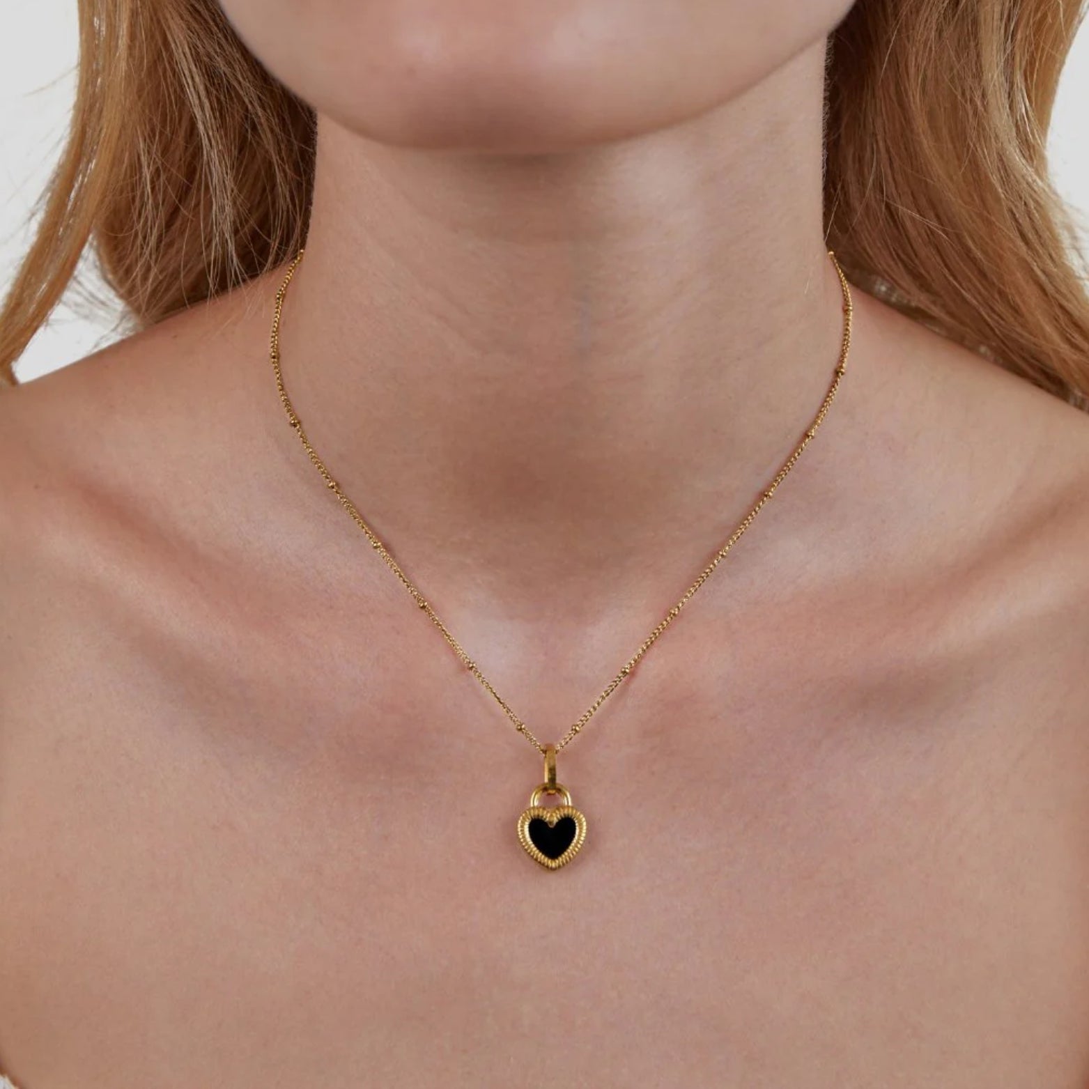 Livia | Reversible Heart Necklace