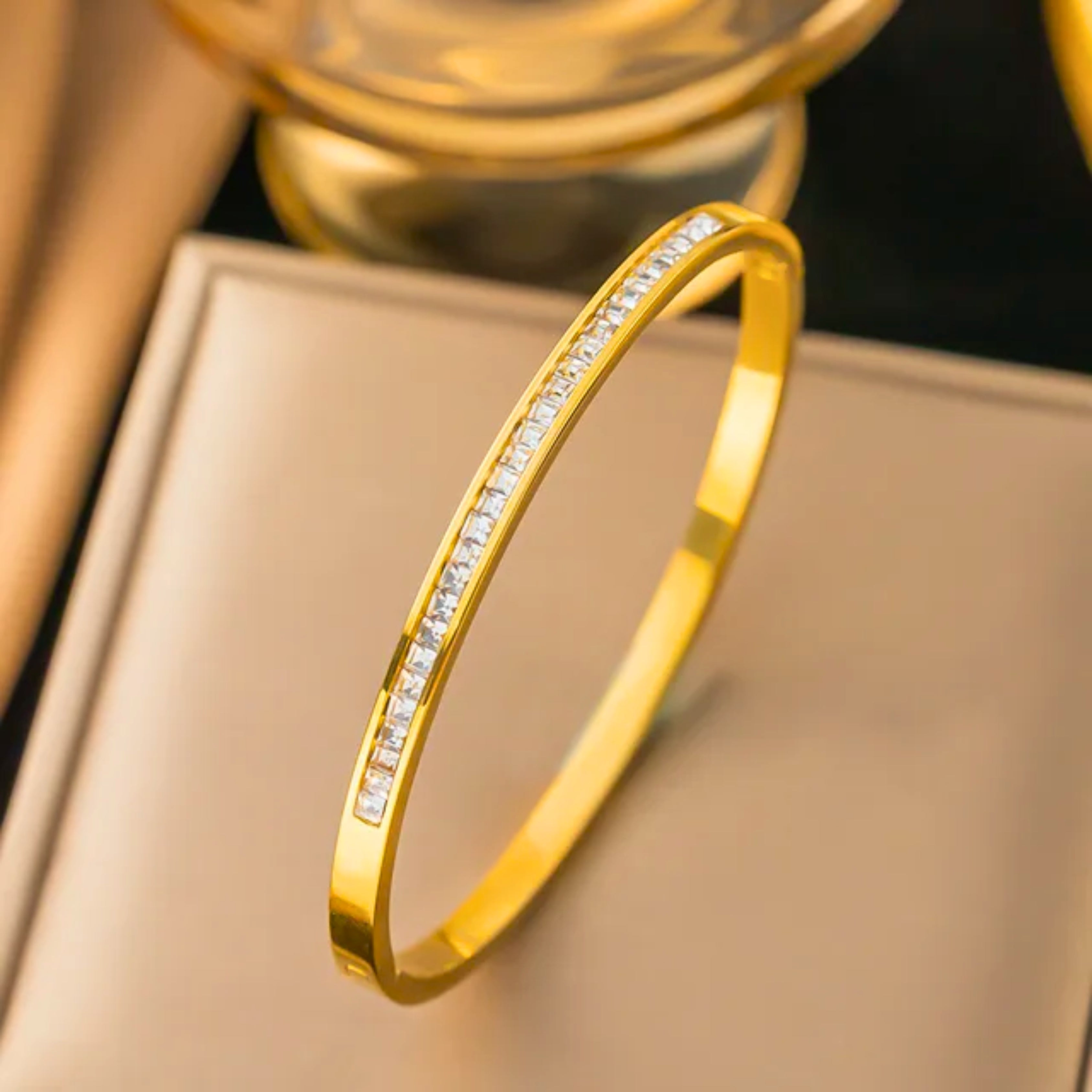 Elara Bangle