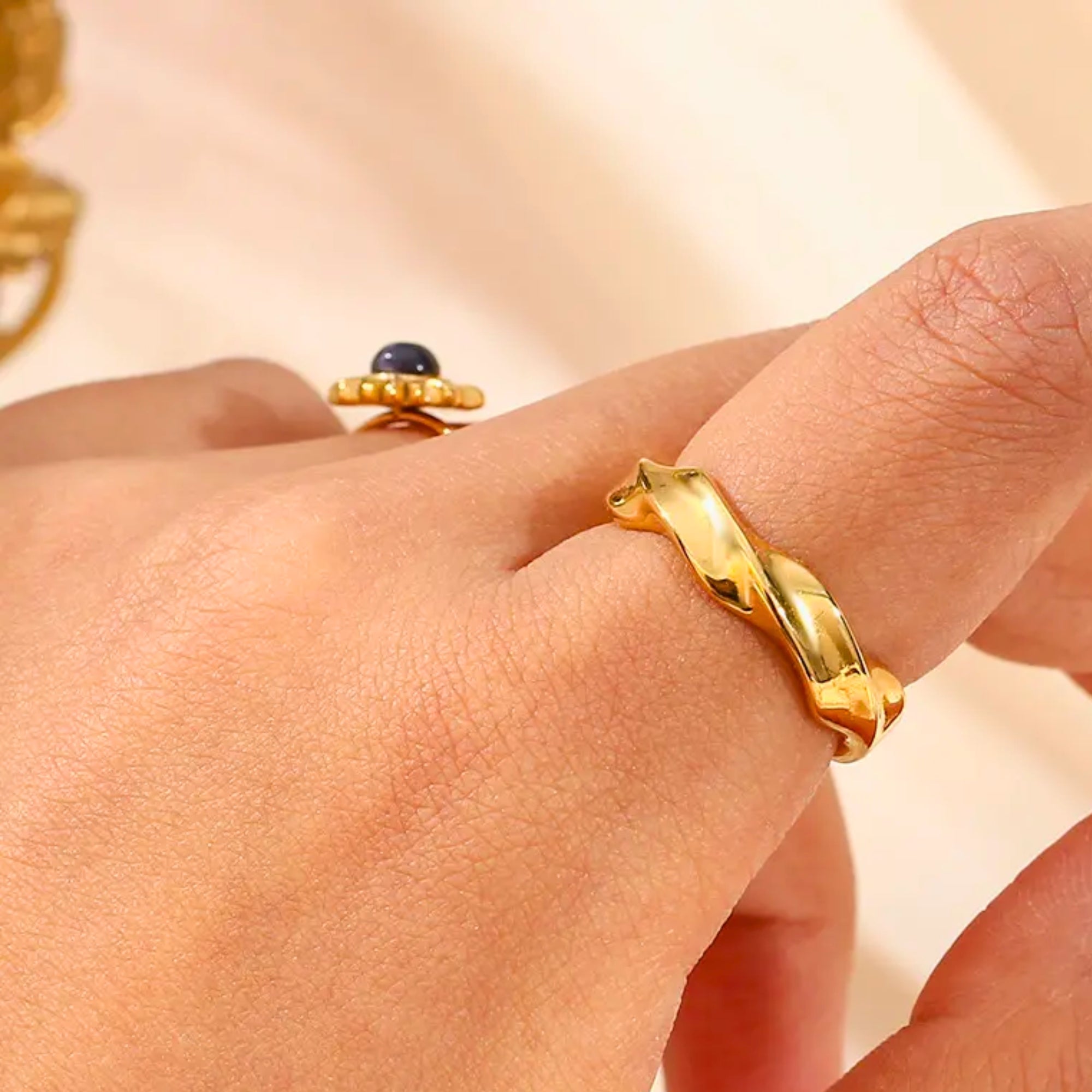 Livia Ripple Ring