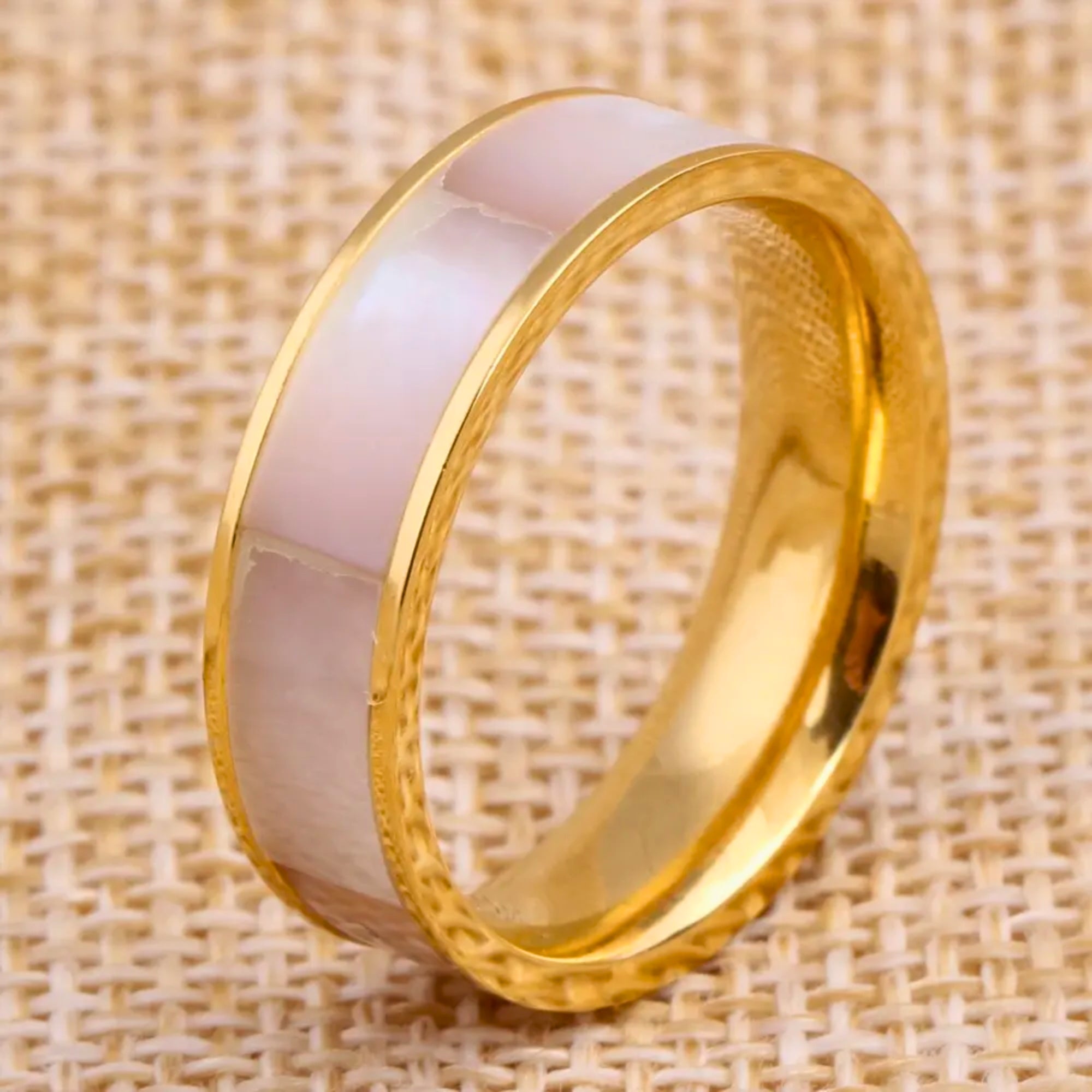 Bianca Natural Shell Ring