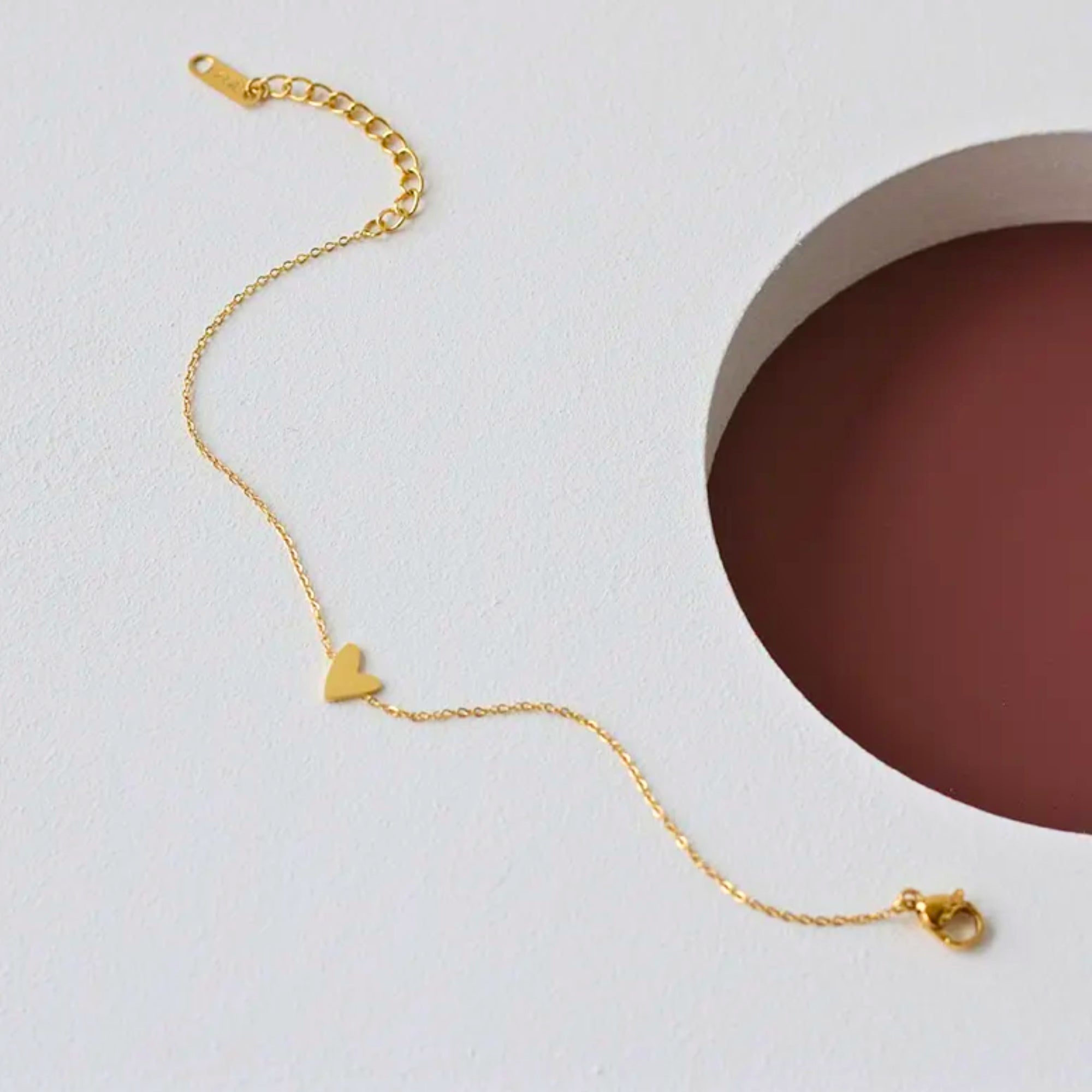 Dainty Heart Bracelet
