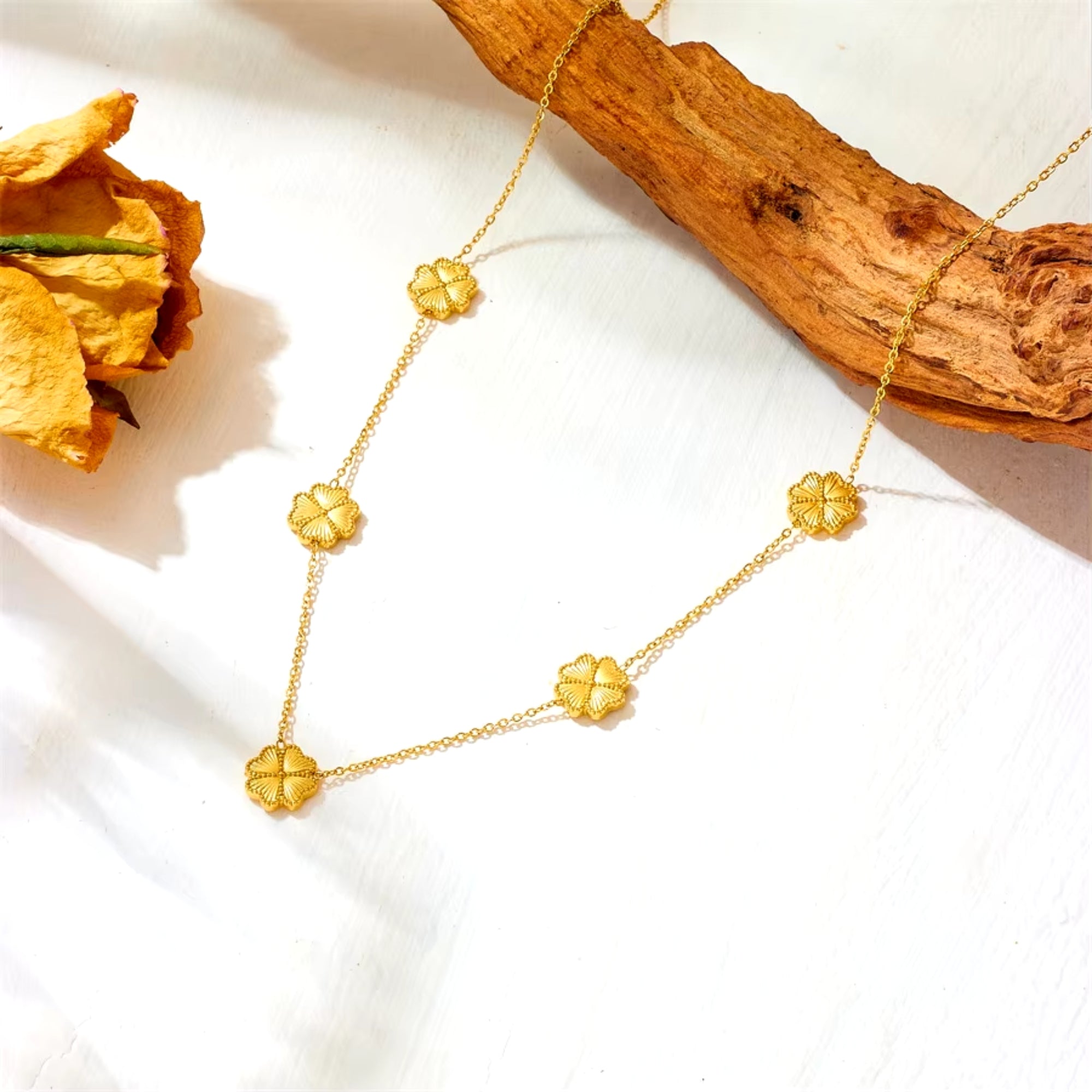 Amira Necklace