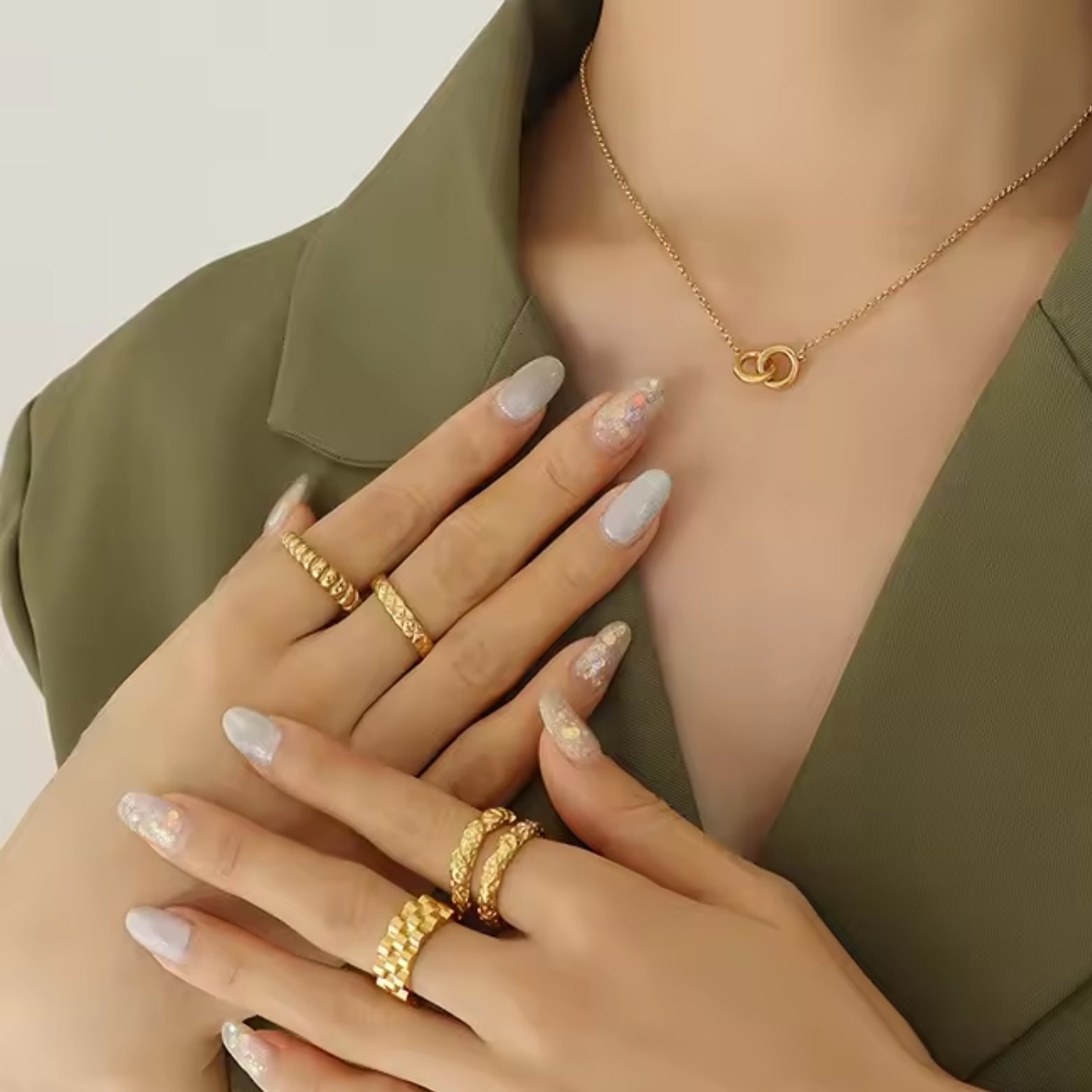 Athena | Interlocking Rings Necklace