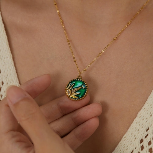 Maris Pendant