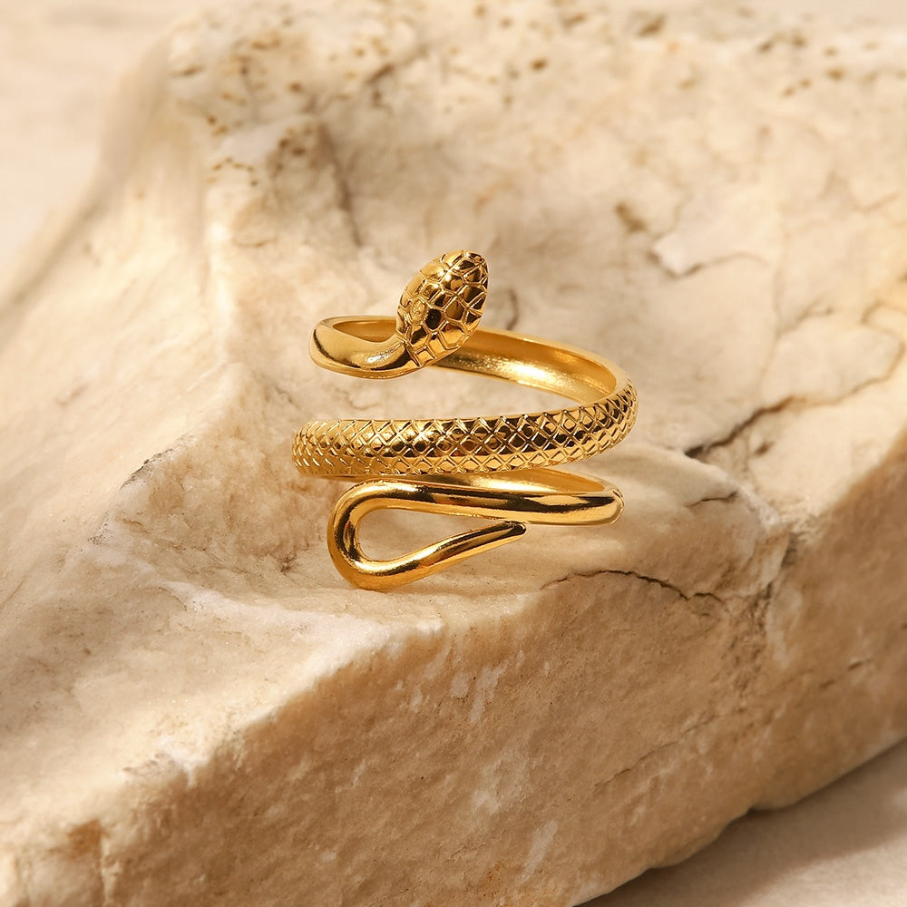 Eve Ring