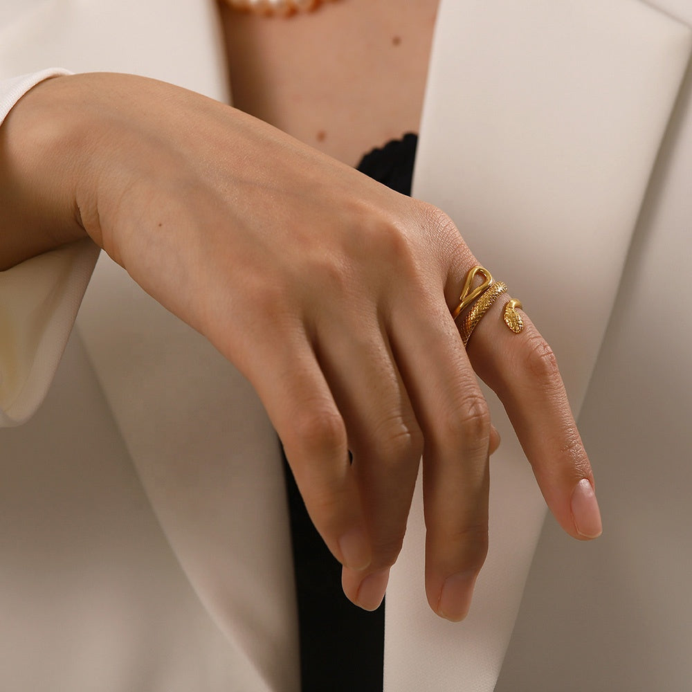 Eve Ring